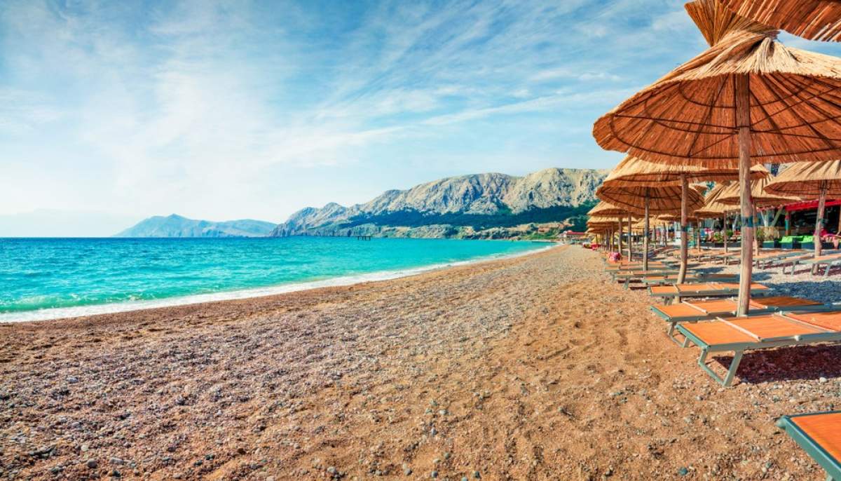 Gravel beach in Baška